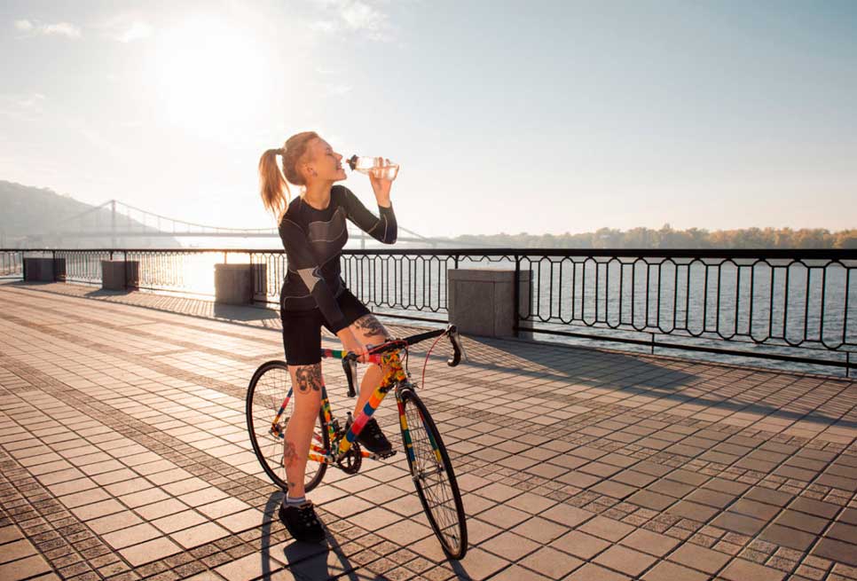 consejos-mantener-hidratacion-ciclismo